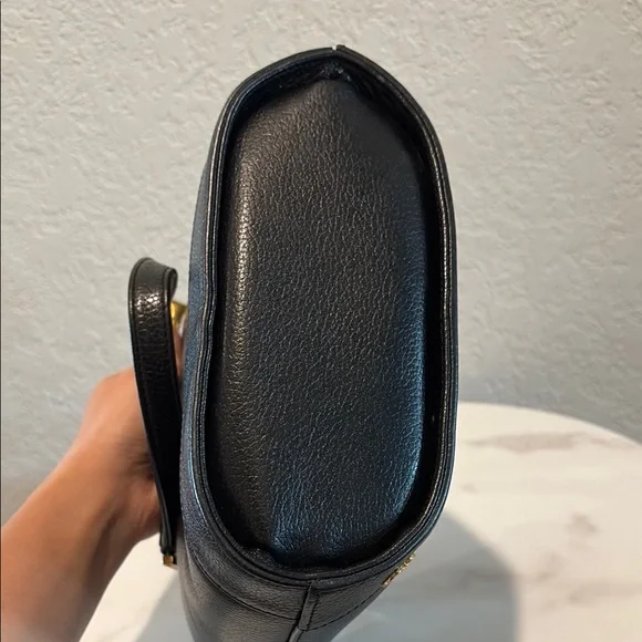 MCM Black Leather Handbag made in Germany - Picture 5 of 10